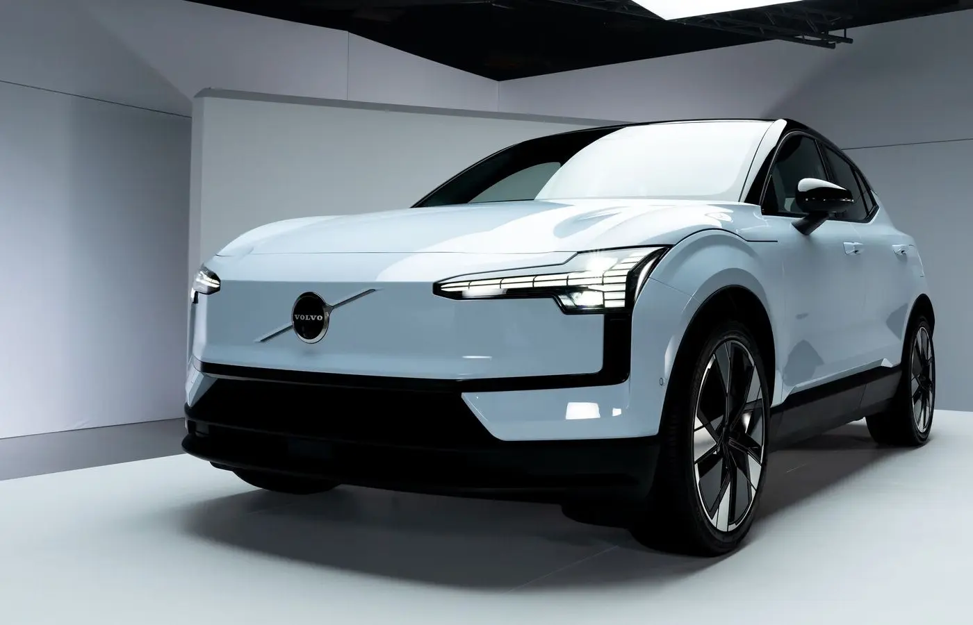 Volvo EX30 makes its debut in India. Discover the essential details within. Featured Image
